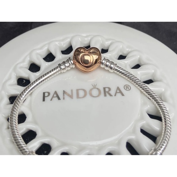 NWT Authentic Pandora MOMENTS Heart Clasp Snake Chain Bracelet#580719-19 - Picture 2 of 4
